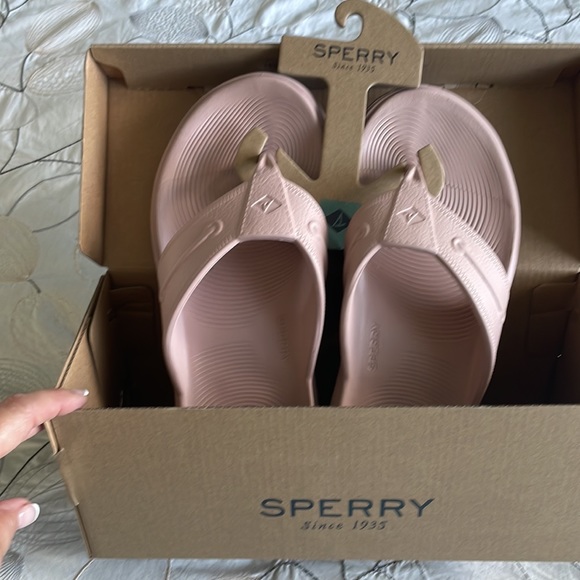 Sperry Windward thong blush women’s size 8 flip flops IOB. - Picture 10 of 10
